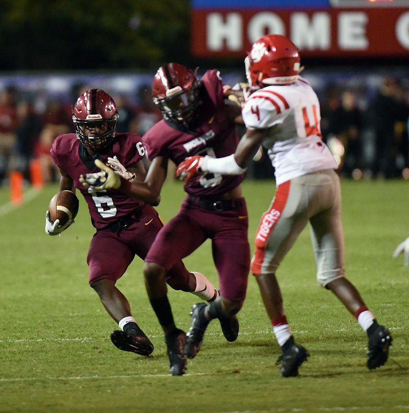Dothan High Wolves vs Eufaula football